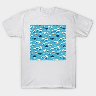 Move with the Sea Waves Pattern T-Shirt T-Shirt